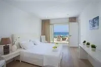 Zuzu Villa *